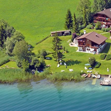 Chalets Zoehrer - Wohnen Am Wasser Вайсензее Экстерьер фото